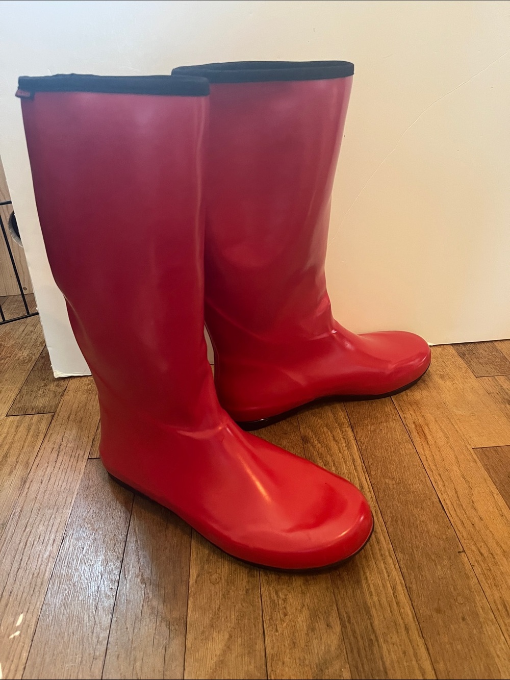 Baffin Packables Women's Red Rain Boots